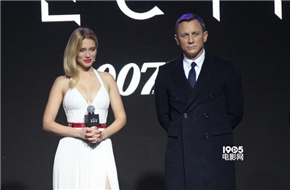 《007》北美票房蝉联冠军 中国市场势头强劲
