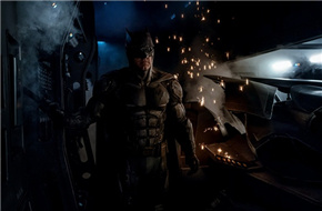 小本《正义联盟》戏份杀青 蝙蝠侠新款战袍亮相