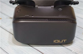 头戴的巨幕私人影院——iQUT爱奇艺奇遇 Ⅱ 4K VR一体机